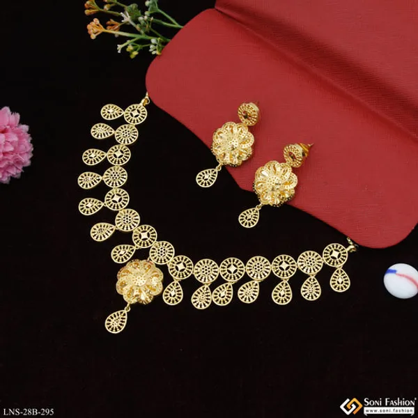 1_Gram_Gold_Plated_Designer_Necklace_Set_For_Women_Style_B295