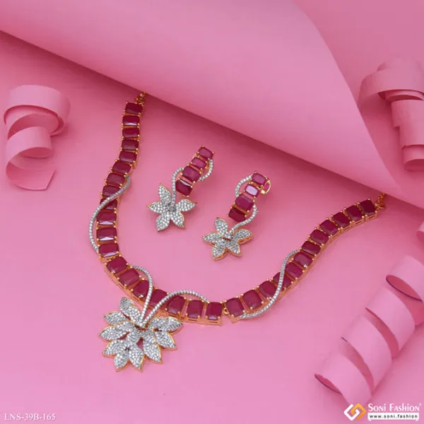 Charming_Design_Gold_Plated_Diamond_Necklace_Set_For_Ladies_Style_B165