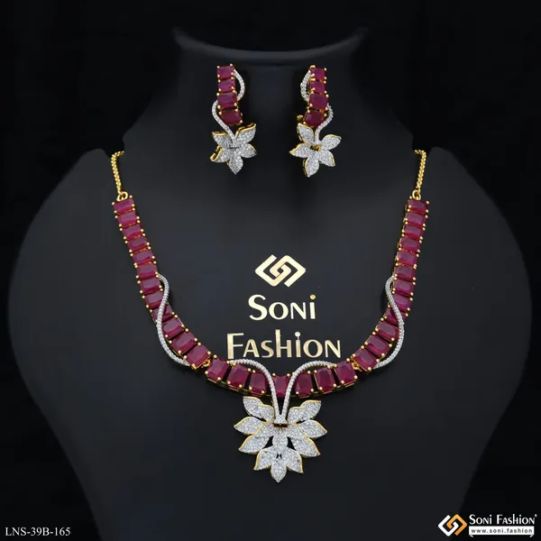 Charming_Design_Gold_Plated_Diamond_Necklace_Set_For_Ladies_Style_B165