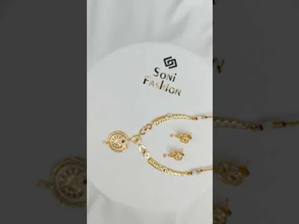 Gorgeous_Design_Gold_Plated_Necklace_Set_For_Women_Style_B097