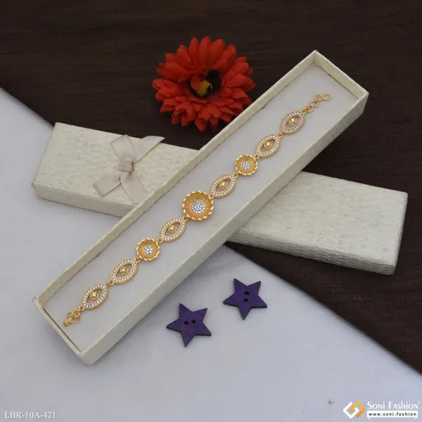 Beautiful_Design_Gold_Plated_Bracelet_For_Ladies_Style_A421