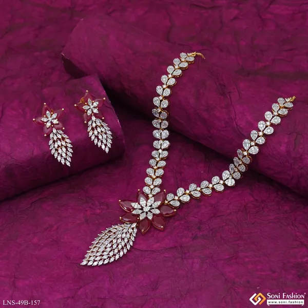 Charming_Design_Gold_Plated_Diamond_Necklace_Set_For_Ladies_Style_B157