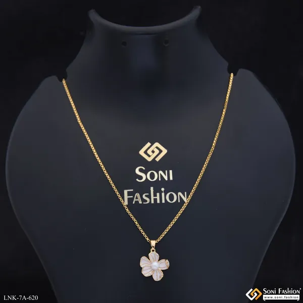 Dazzling_Design_Gold_Plated_Chain_Pendant_For_Ladies_Style_A620