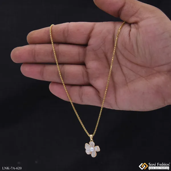 Dazzling_Design_Gold_Plated_Chain_Pendant_For_Ladies_Style_A620