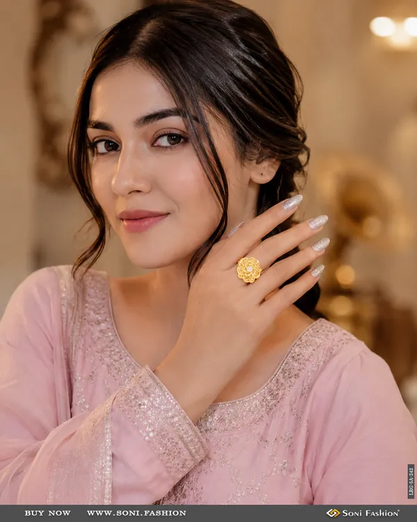 Exclusive_Design_Gold_Plated_Ring_For_Ladies_Style_A242