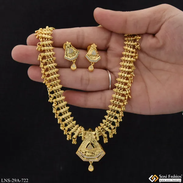 Decorative_Design_Fashionable_Gold_Plated_Necklace_Set_For_Women_Style_A722