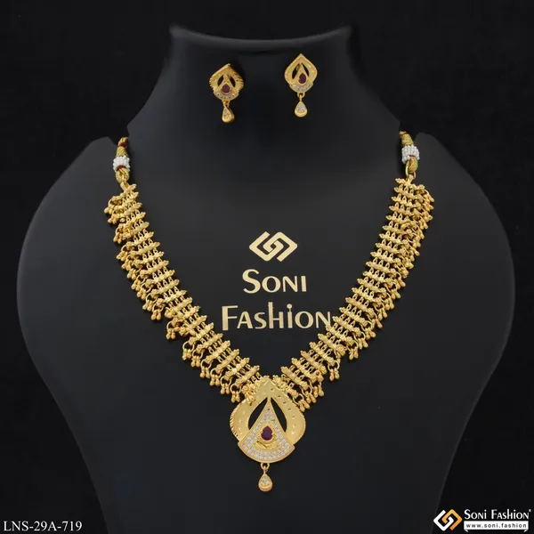 Casual_Design_Fashion_Forward_Gold_Plated_Necklace_Set_For_Women_Style_A719