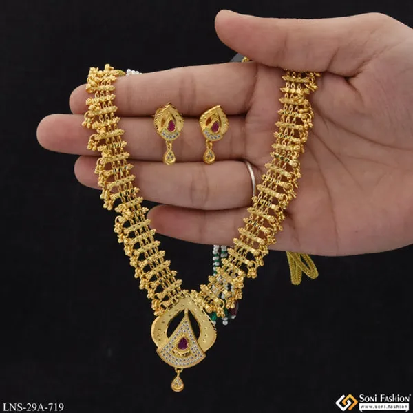 Casual_Design_Fashion_Forward_Gold_Plated_Necklace_Set_For_Women_Style_A719