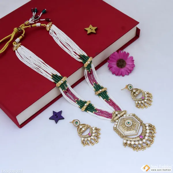 Fashionable_Gold_Plated_Antique_Necklace_Set_For_Women_Style_B324