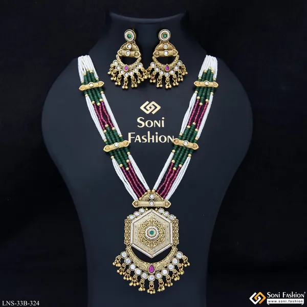 Fashionable_Gold_Plated_Antique_Necklace_Set_For_Women_Style_B324