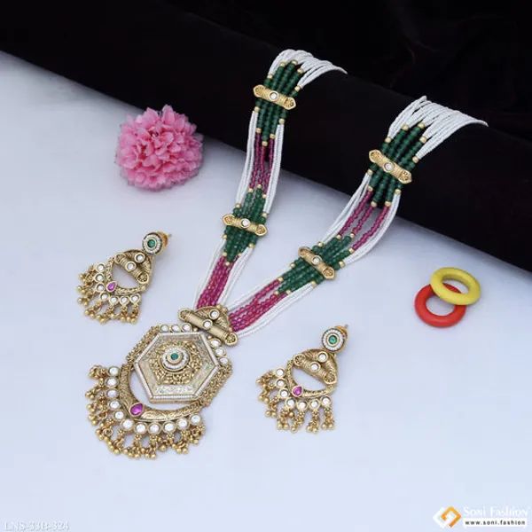 Fashionable_Gold_Plated_Antique_Necklace_Set_For_Women_Style_B324
