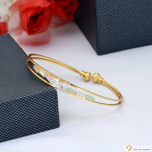 Fashionable_Gold_Plated_Bracelet_For_Women_Style_A442