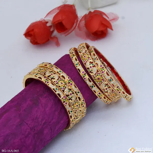 Unique_Design_Gold_Plated_Bangles_For_Women_Style_A065