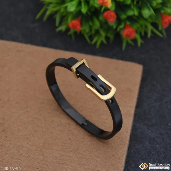 Designer_Black_Golden_Color_Bracelet_Kada_For_Ladies_Style_A410