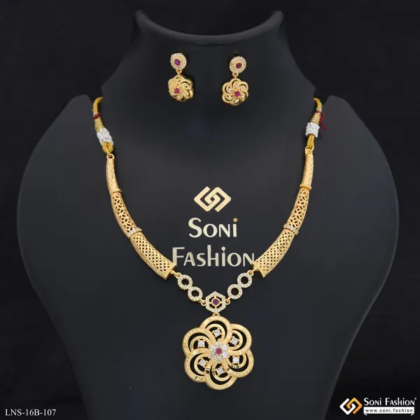Lovely_Design_Gold_Plated_Necklace_Set_For_Women_Style_B107