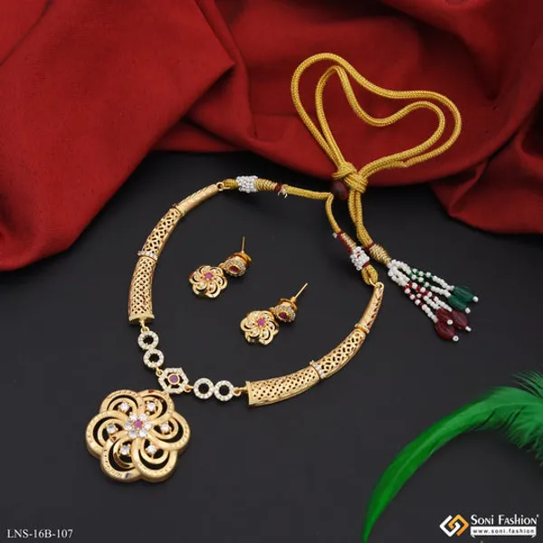 Lovely_Design_Gold_Plated_Necklace_Set_For_Women_Style_B107