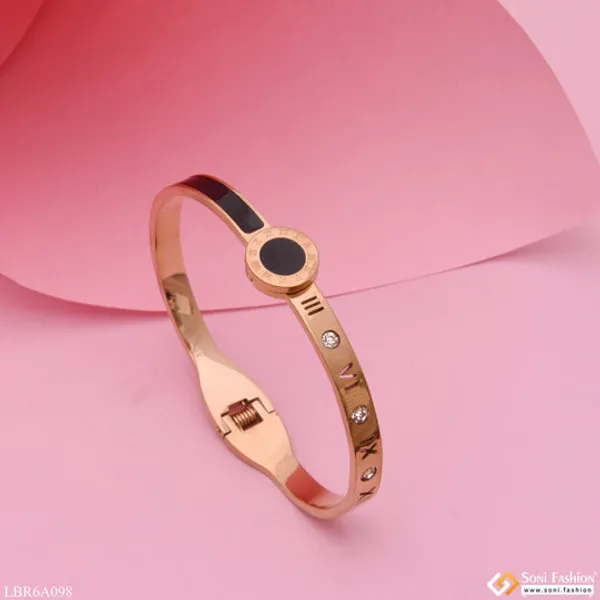 Roman_Number_With_Diamond_Gorgeous_Design_Rose_Gold_Bracelet_Style_Lbra098