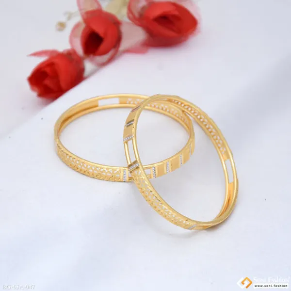 1_Gram_Gold_Plated_New_Style_Bangles_For_Ladies_Style_A047