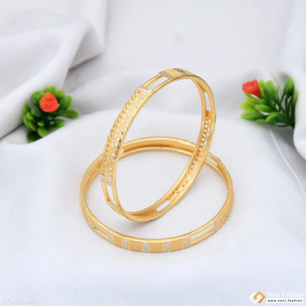 1_Gram_Gold_Plated_New_Style_Bangles_For_Ladies_Style_A047