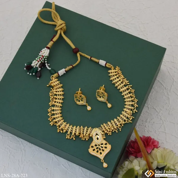 Fancy_Design_Cool_Design_Gold_Plated_Necklace_Set_For_Women_Style_A723