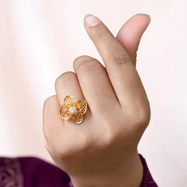 Lovely_Design_Gold_Plated_Ring_For_Ladies_Style_A273