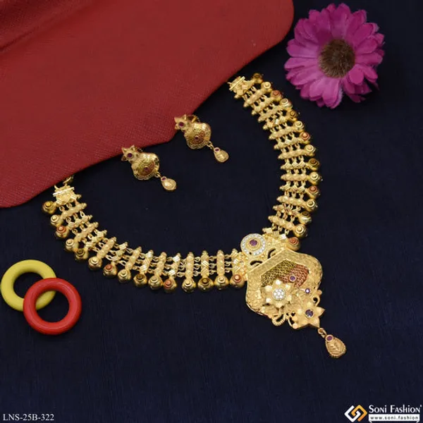 Radiant_Design_Gold_Plated_Necklace_Set_For_Women_Style_B322
