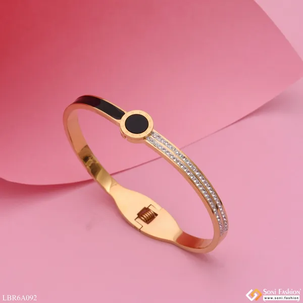 Roman_Number_With_Diamond_Casual_Design_Golden_Color_Bracelet_For_Girls_Style_Lbra092