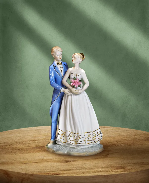 Wedding_Couple_Default_Title