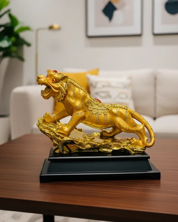 Golden_Lion_Default_Title