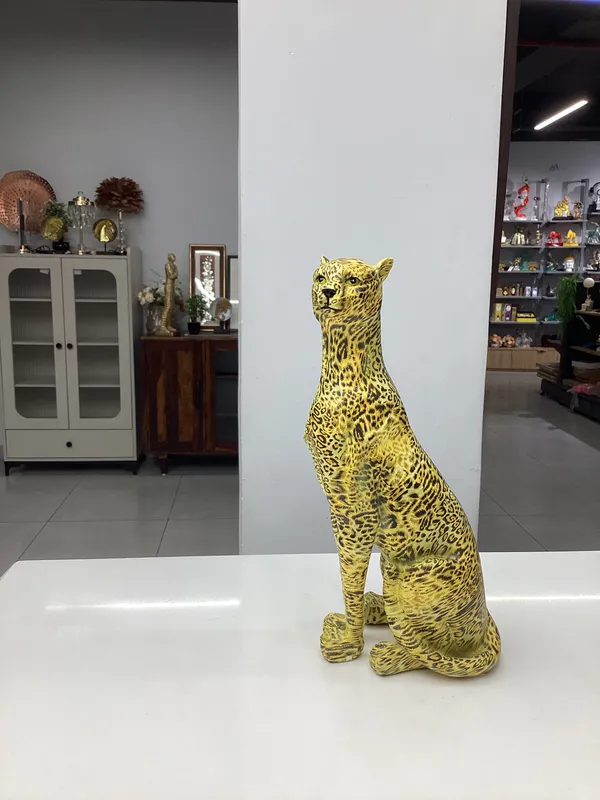 Leopard_Showpiece