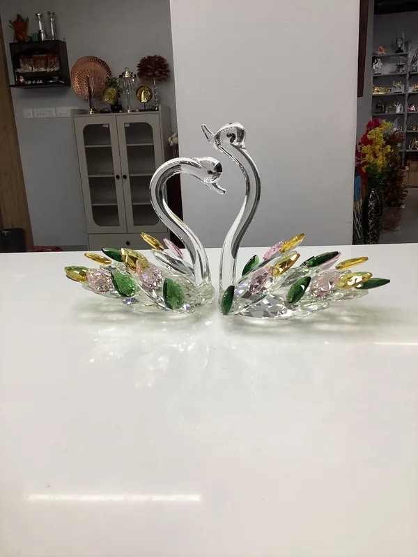 Crystal_Swan
