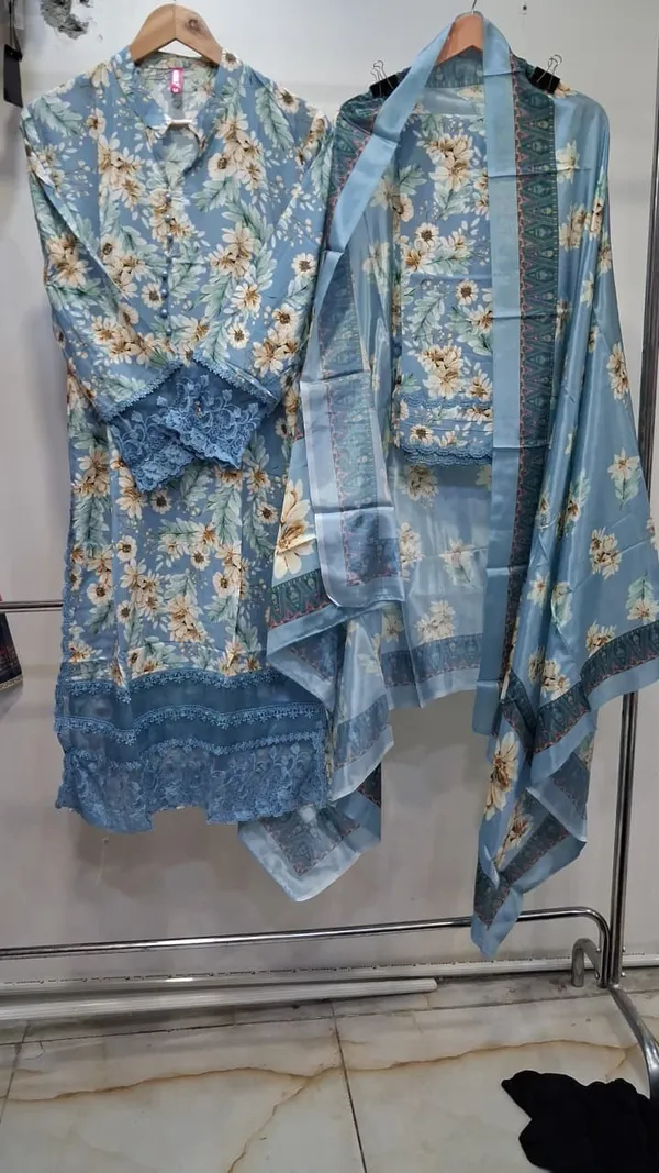 Blue_Lawn_Straight_Floral_Print_Kurta_Set_For_Women
