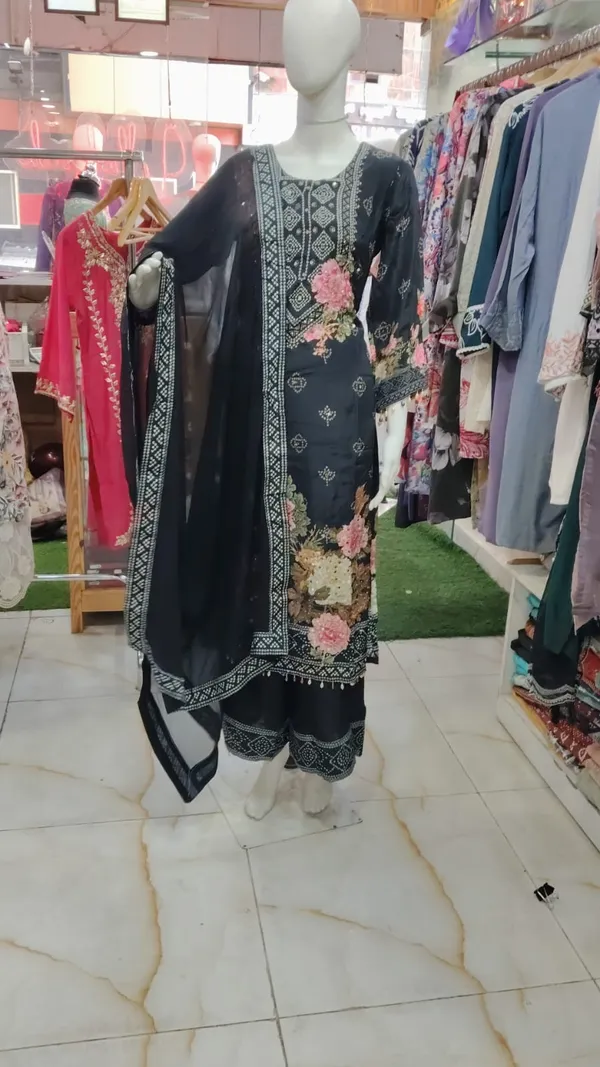 Black_Crepe_Straight_Embroidered_Kurta_Set_For_Women