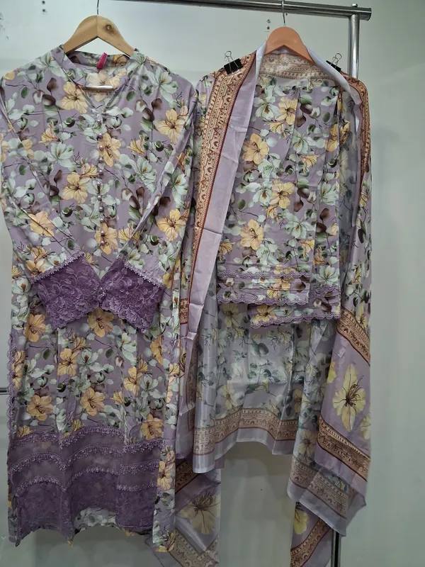 Lavender_Lawn_Straight_Floral_Print_Kurta_Set_For_Women