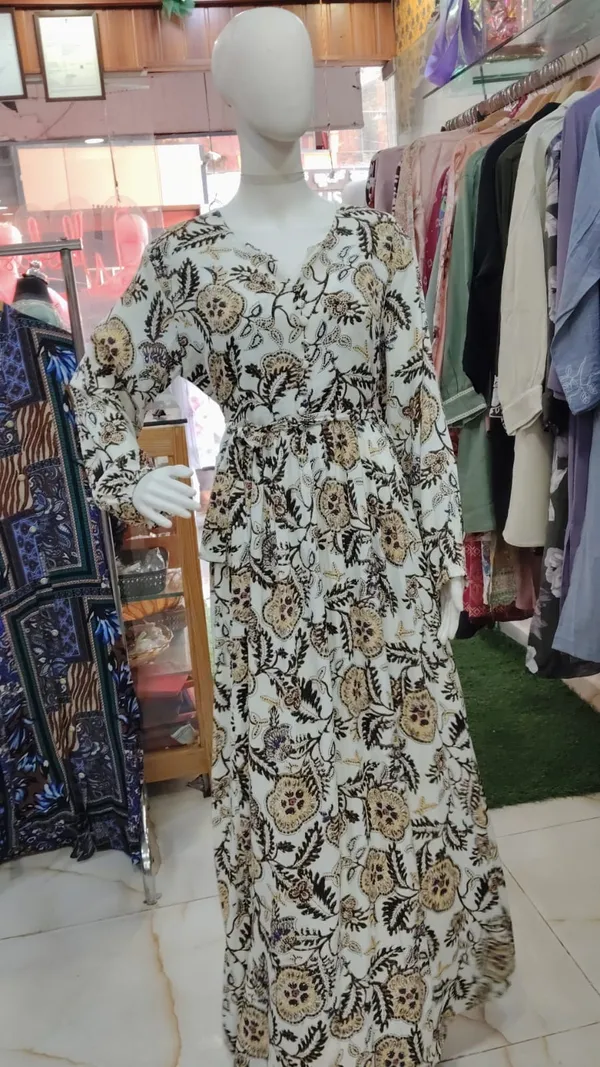 Cream_Ice_Crepe_Floral_Print_Maxi_Dress_For_Women