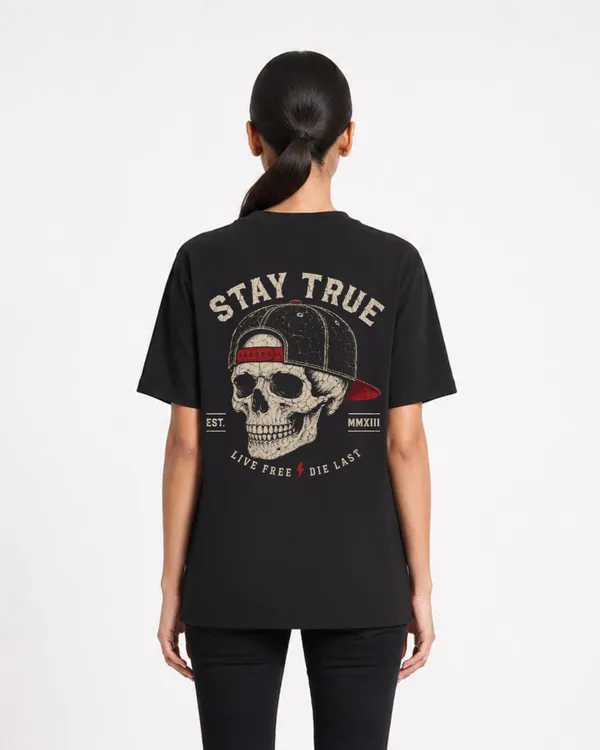 Stay_True_Skull_Graphic_Oversized_Black_T_Shirt_For_Women_Vintage_Streetwear_Skull_Print_Tee