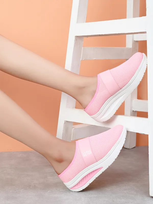 Pink_Mesh_Slip_On_Shoes_For_Women