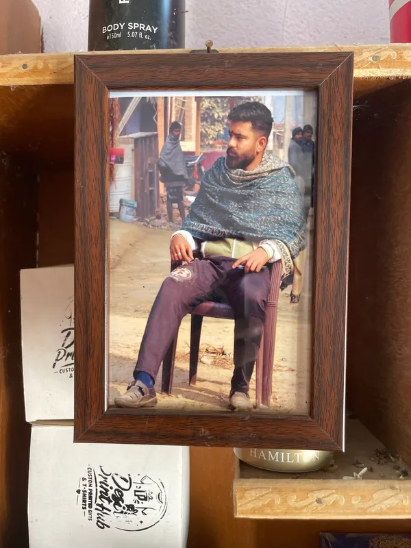 Multicolor_MDF_Wood_Grain_Classic_Portrait_Photo_Frame