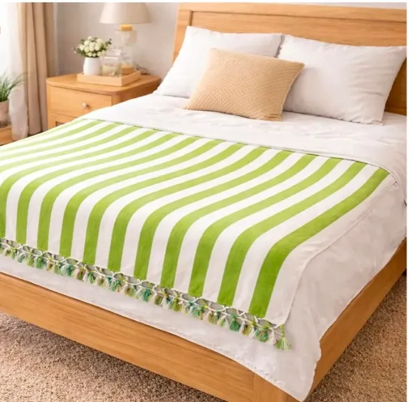 Green_White_Striped_Tassel_Bedspread