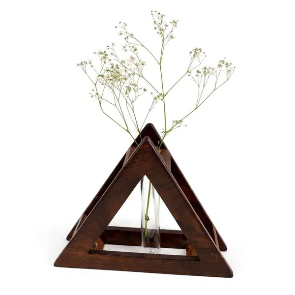 Wooden_Geometric_Triangular_Tabletop_Flower_Vase