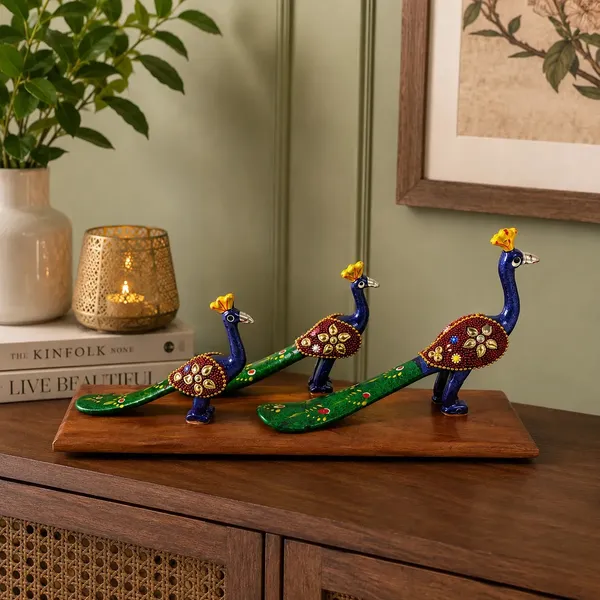 Sheesham_Wood_Handcrafted_Peacock_Showpiece