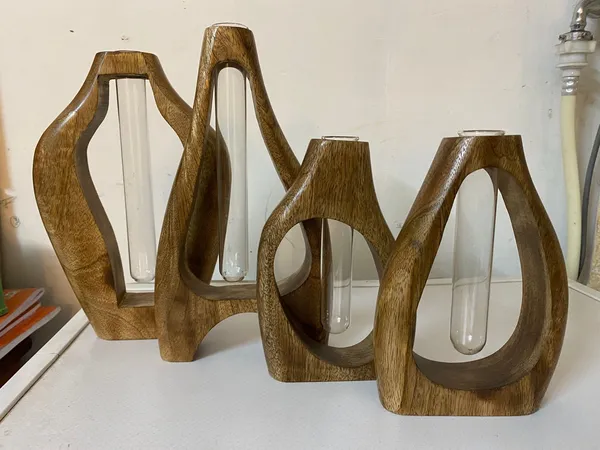Wooden_Geometric_Glass_Tube_Vase