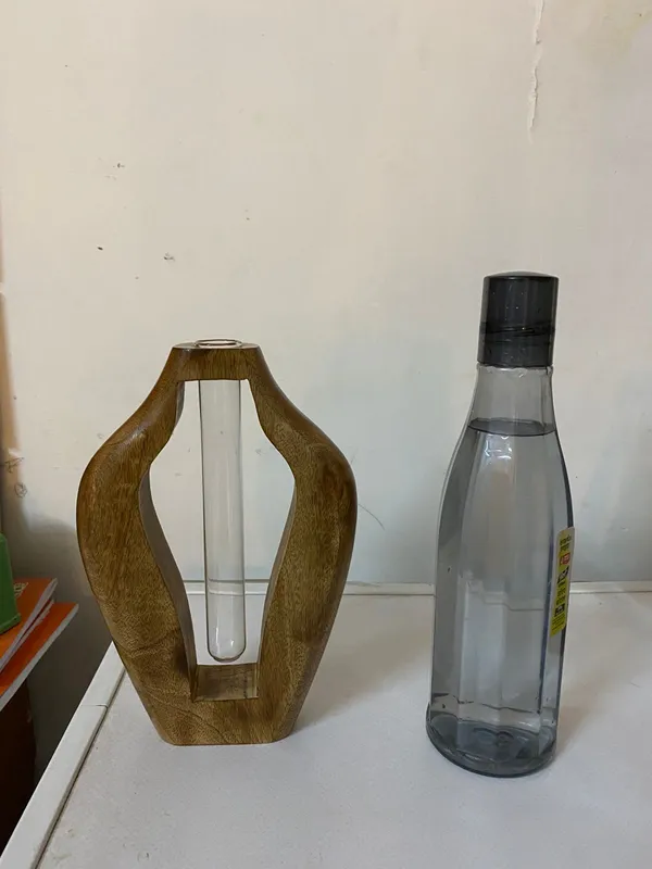 Wooden_Geometric_Glass_Tube_Vase