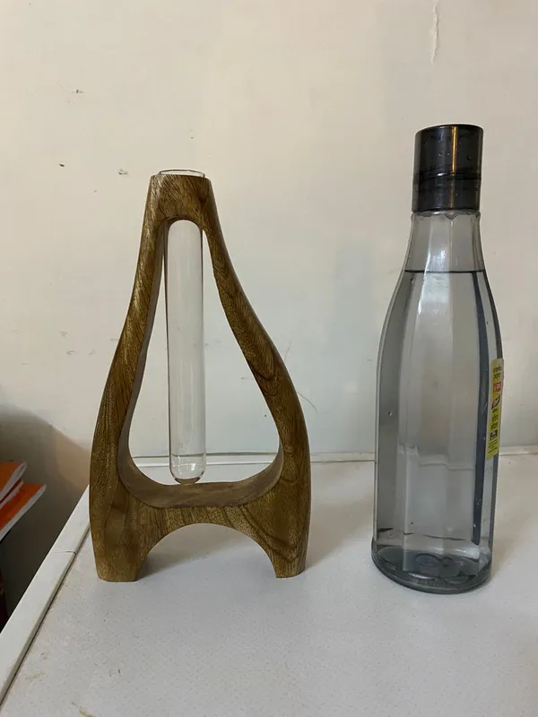 Wooden_Geometric_Glass_Tube_Vase