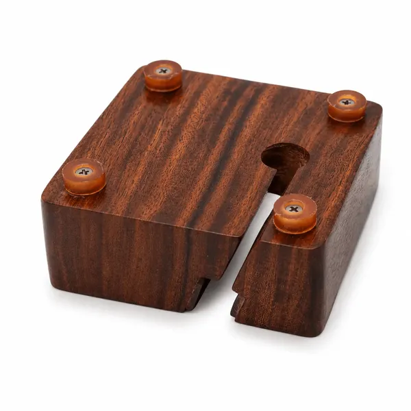 Wooden_Desktop_Phone_Stand