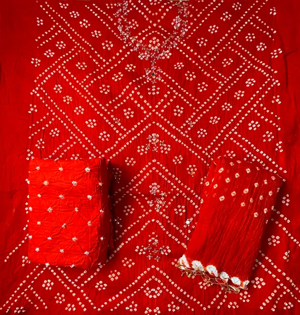 Orange_Hand_Bandhej_Set_-_Geometric_Diamond_&_Chevron_Bandhani,_Mirror_Work,_Tassel_Dupatta