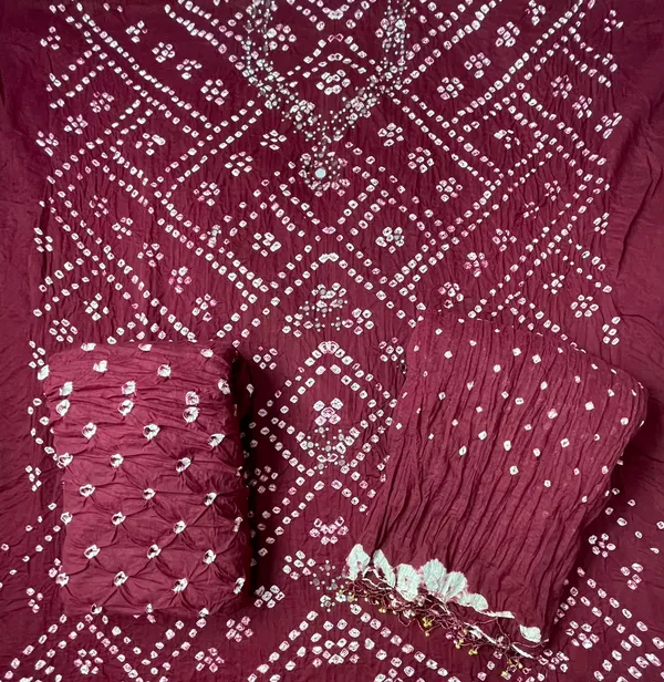 Maroon_Hand_Bandhej_Set_-_Geometric_Diamond_&_Chevron_Bandhani,_Mirror_Work,_Tassel_Dupatta