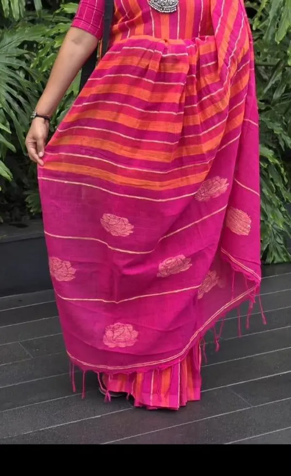 Pink_Striped_Saree_for_Women