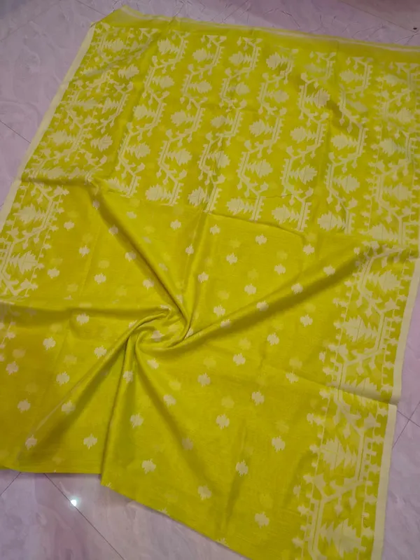 Yellow_Floral_Motif_Saree_for_Women