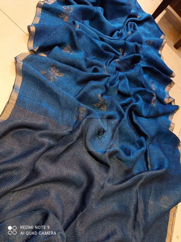 Blue_Woven_Ethnic_Saree_for_Women